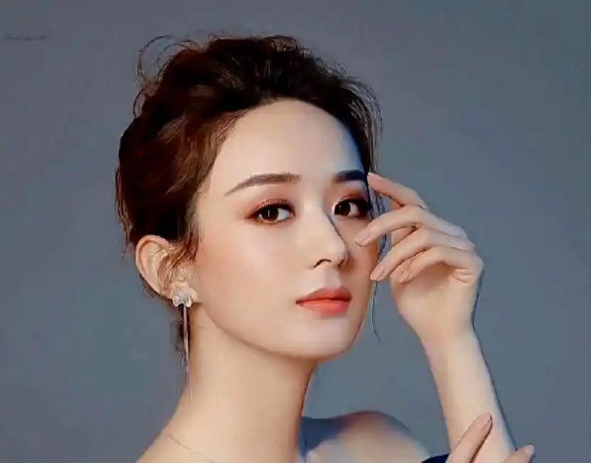娱乐圈没人怕的明星_赵丽颖逆袭经历_赵丽颖成功之路