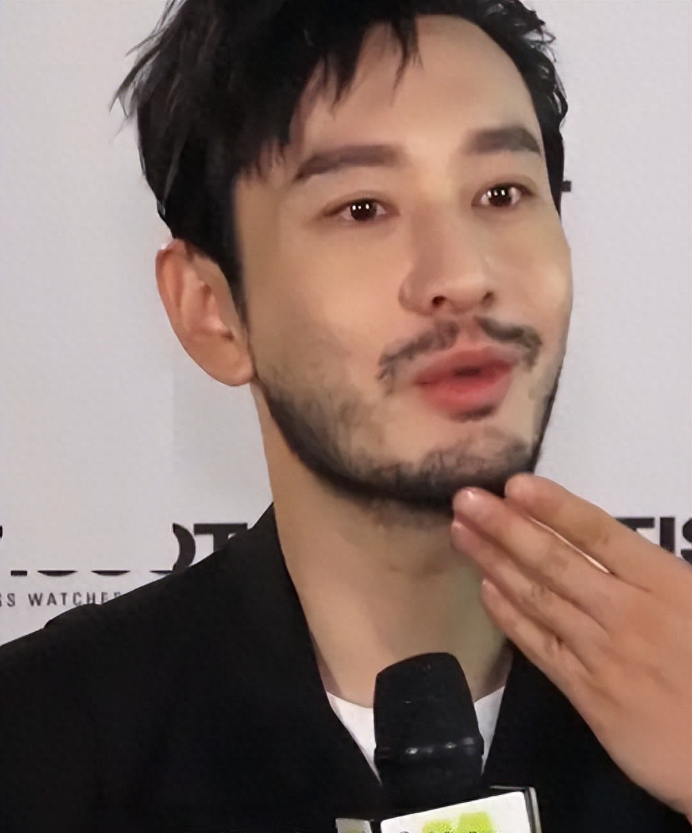 黄晓明新恋情 胡冉儿 黄晓明感情史_娱乐圈公布恋情的明星