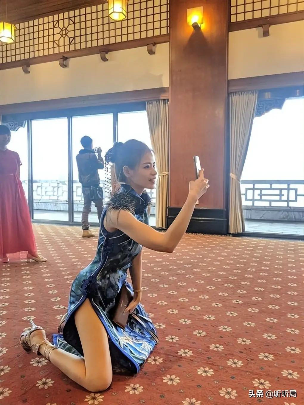 娱乐至死现象根源_娱乐圈低俗节目泛滥_讨厌中国娱乐圈