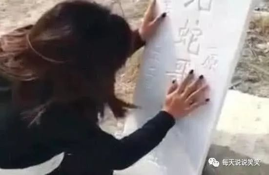 娱乐八卦中的网红有哪些-_最坑粉丝的网红_炒作装死网红盘点