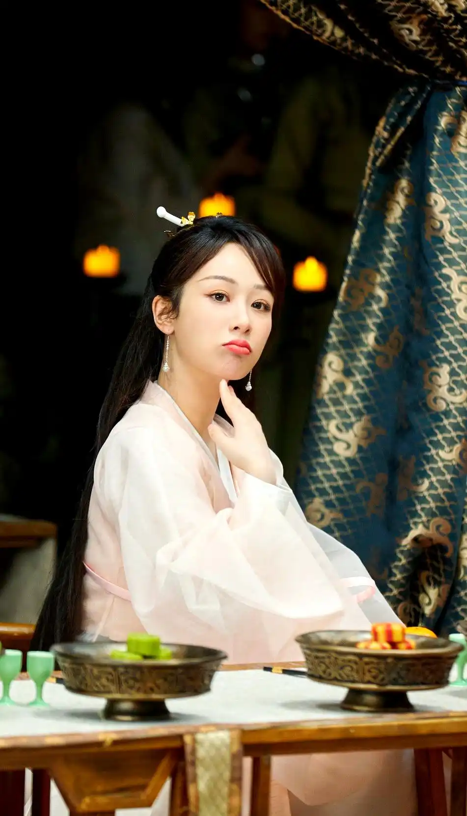 治愈系笑容特点_女明星的笑容_谭松韵治愈系笑容分析